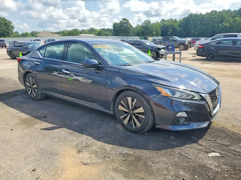 2019 NISSAN ALTIMA SL  