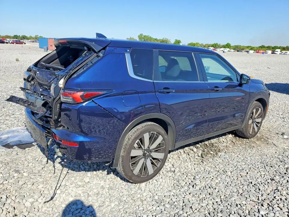 2025 MITSUBISHI OUTLANDER SE  