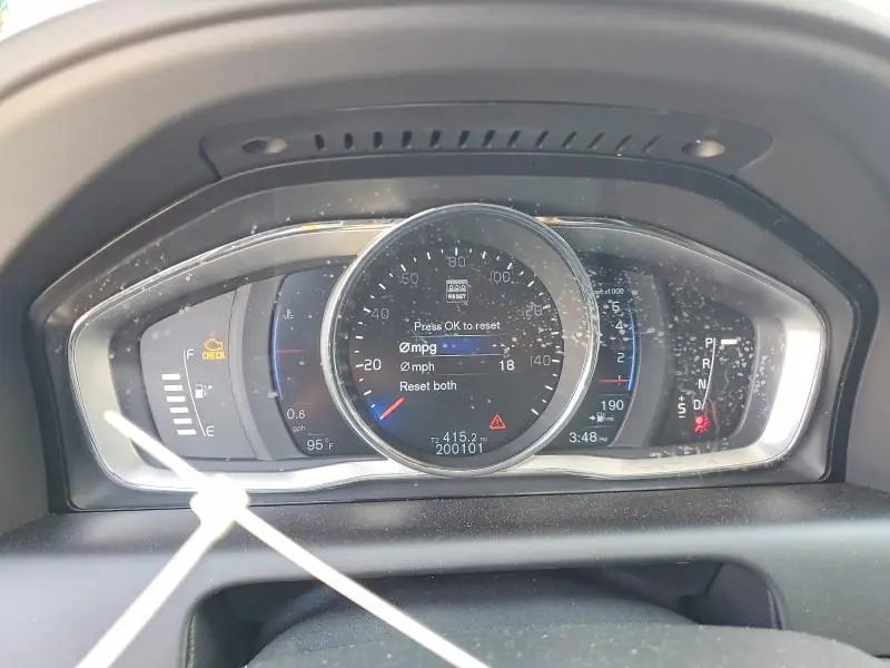 2016 VOLVO XC60 T5 PLATINUM  