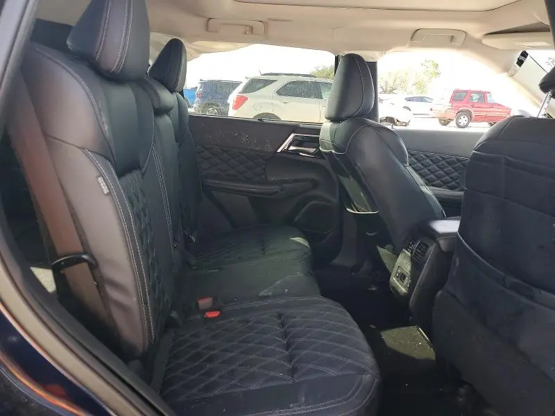 2024 MITSUBISHI OUTLANDER SEL  