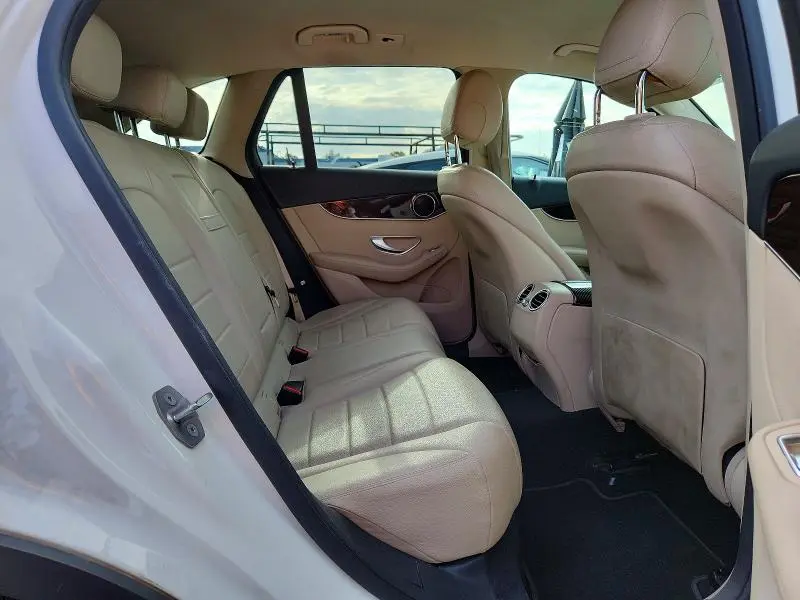 2016 MERCEDES-BENZ GLC 300  