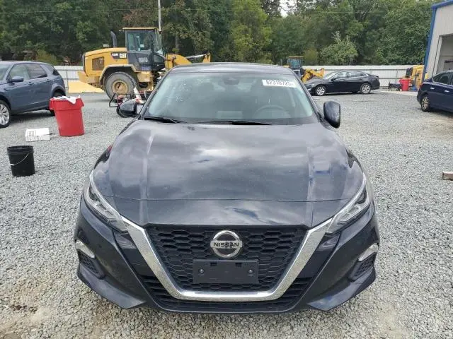 2022 NISSAN ALTIMA SV  
