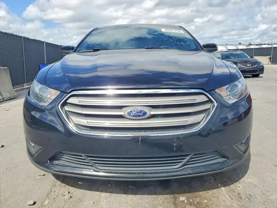 2016 FORD TAURUS SEL  