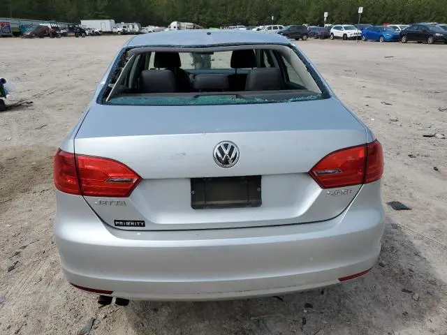 2013 VOLKSWAGEN JETTA SE  