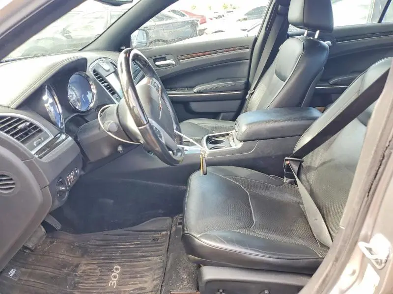 2013 CHRYSLER 300C   