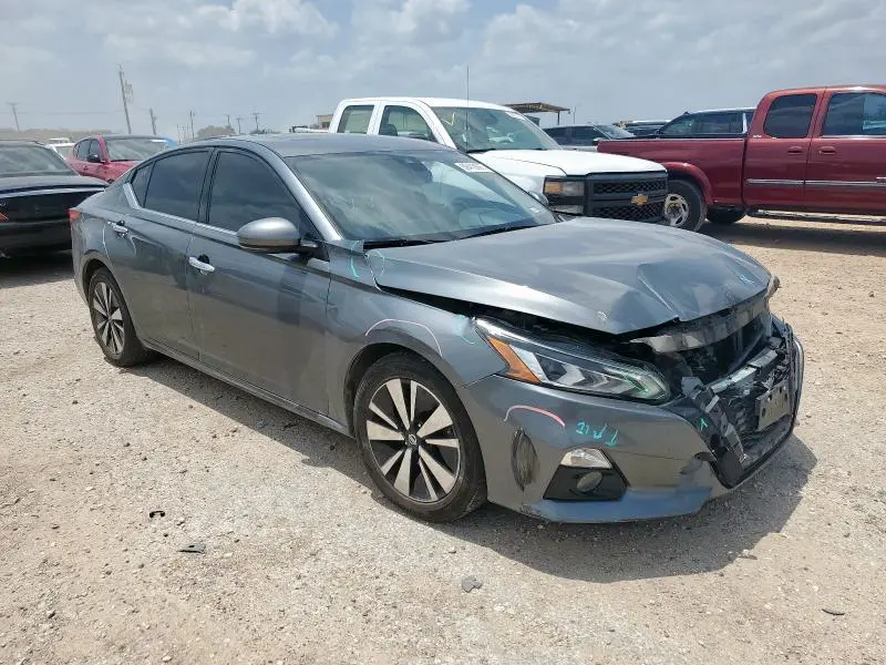 2019 NISSAN ALTIMA SL  