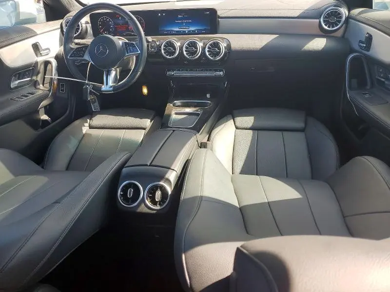 2025 MERCEDES-BENZ CLA 250  