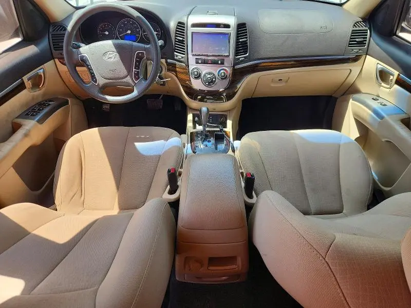 2012 HYUNDAI SANTA FE GLS  