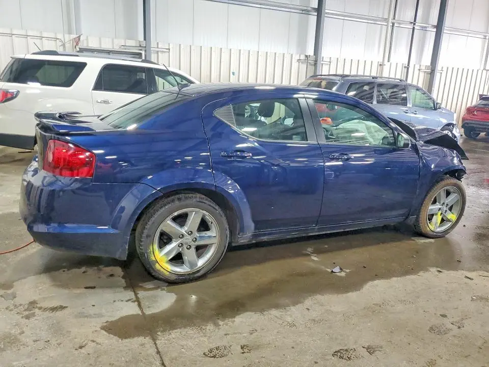2013 DODGE AVENGER SE  
