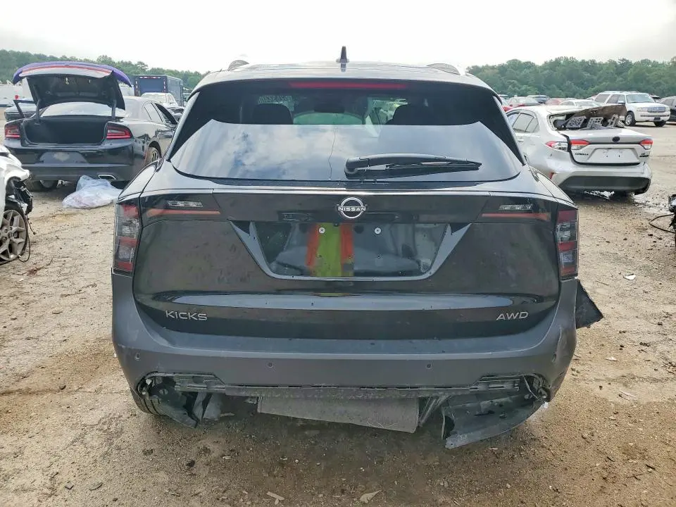 2026 NISSAN KICKS SV  