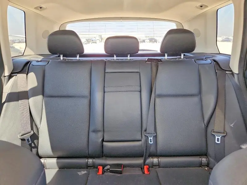 2011 MERCEDES-BENZ GLK 350  