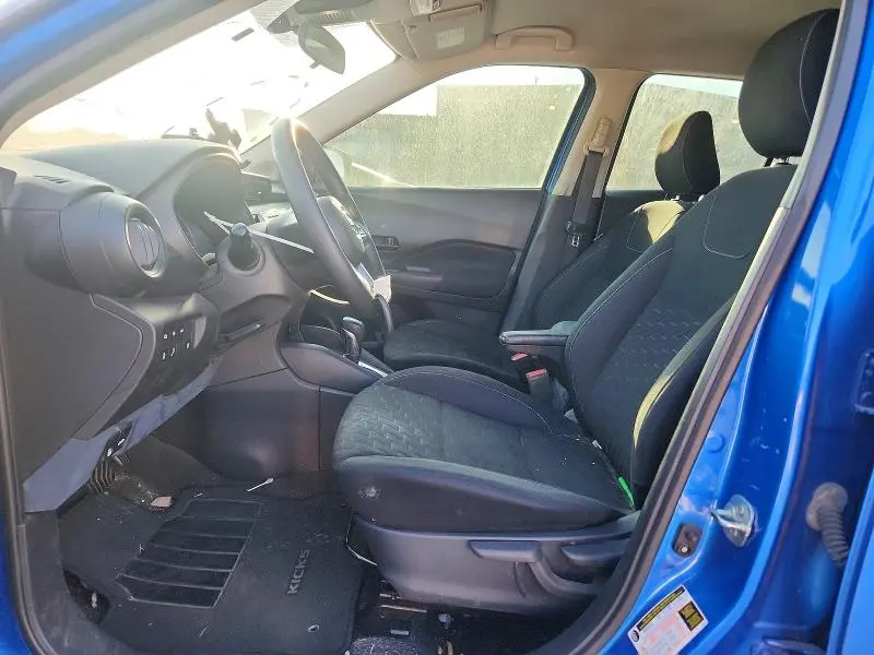 2021 NISSAN KICKS S  