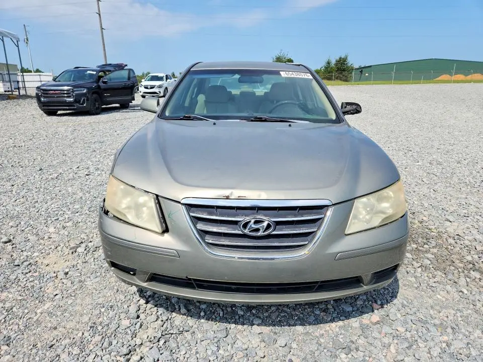 2010 HYUNDAI SONATA GLS  