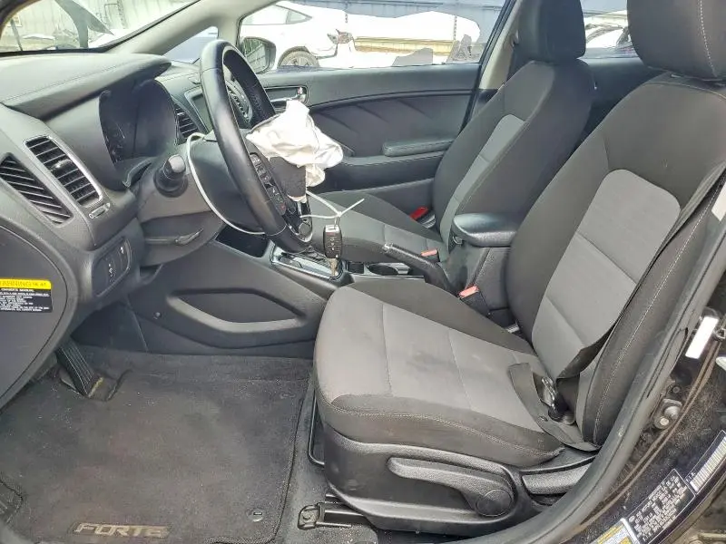 2018 KIA FORTE S  