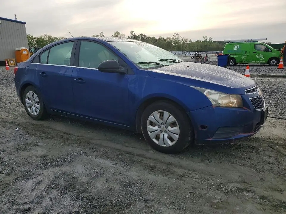 2012 CHEVROLET CRUZE LS  
