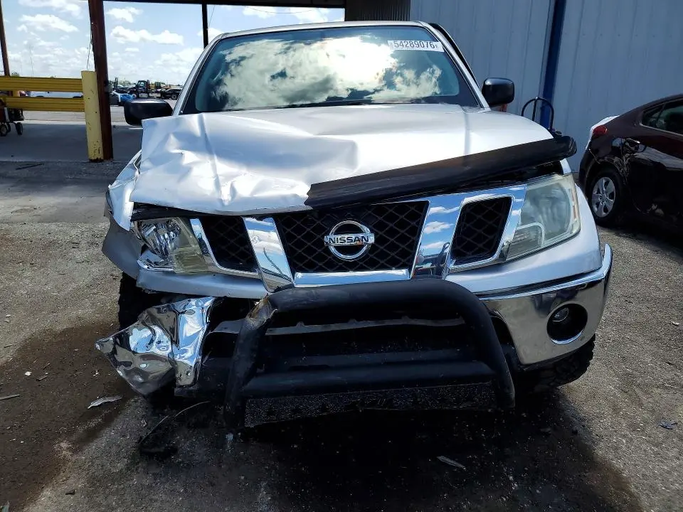 2010 NISSAN FRONTIER XE  