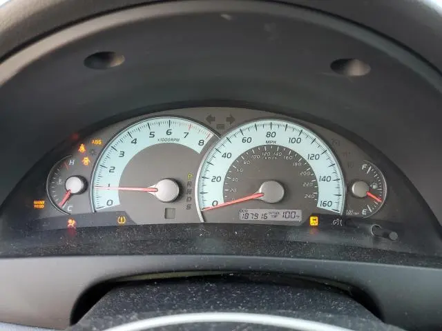 2011 TOYOTA CAMRY SE  