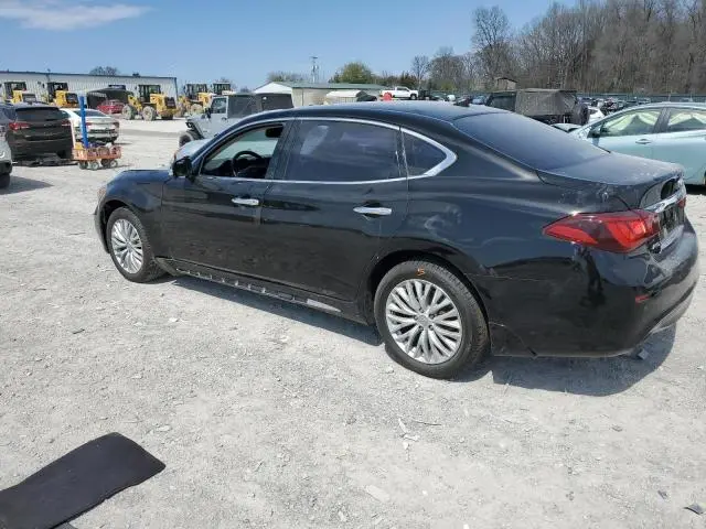 2016 INFINITI Q70L 3.7  