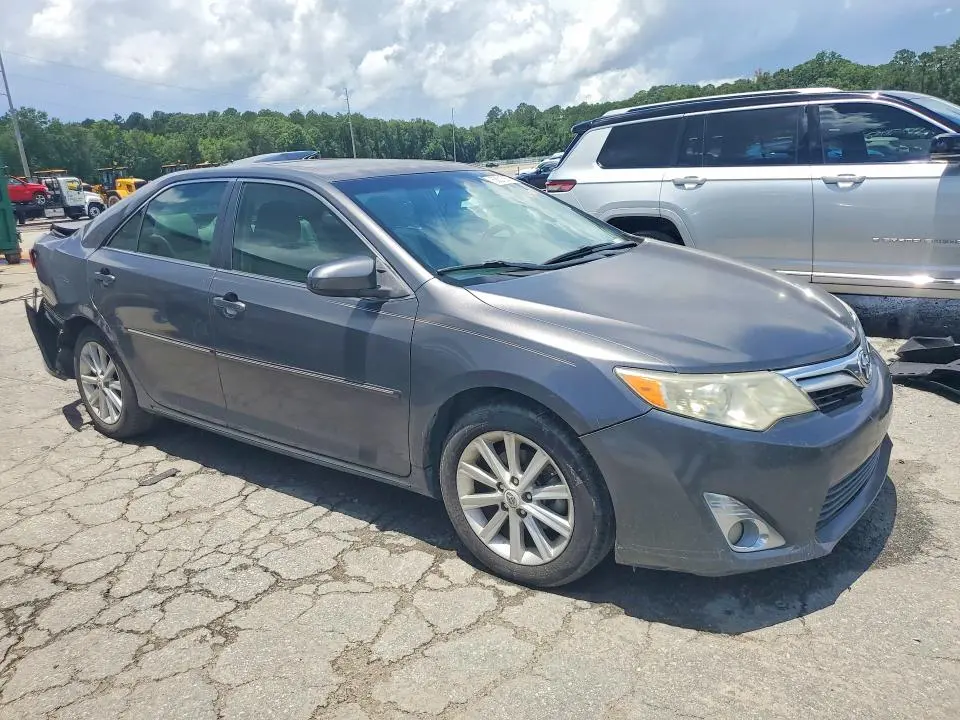 2012 TOYOTA CAMRY XLE  
