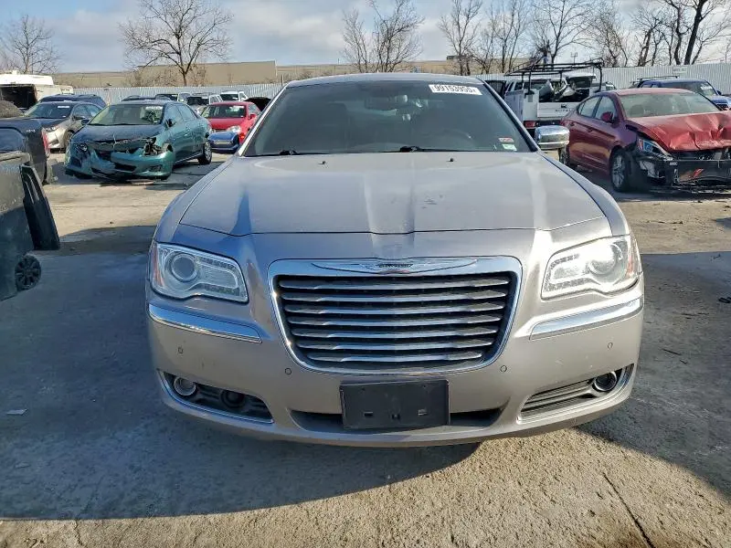 2011 CHRYSLER 300C   