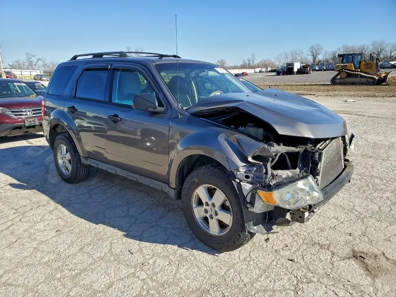 2011 FORD ESCAPE XLT  