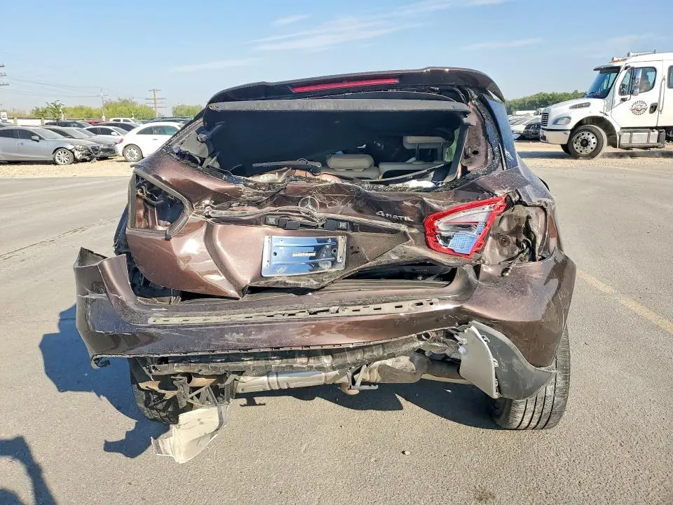 2015 MERCEDES-BENZ GLA   