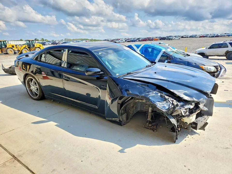2014 DODGE CHARGER SE  