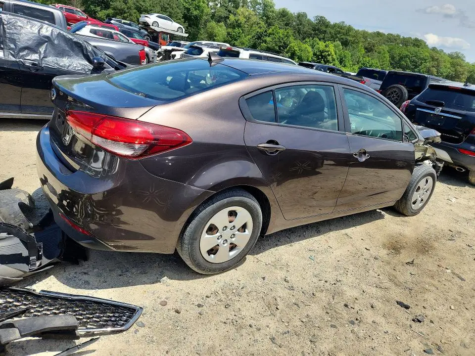 2017 KIA FORTE LX  