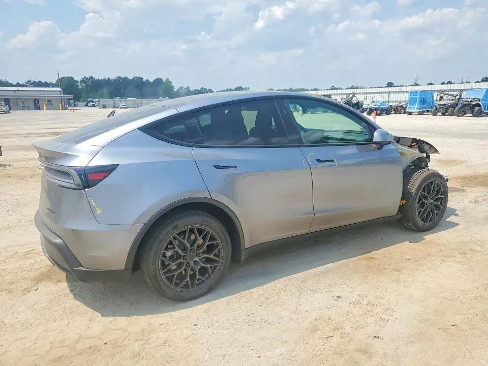 2026 TESLA MODEL Y   