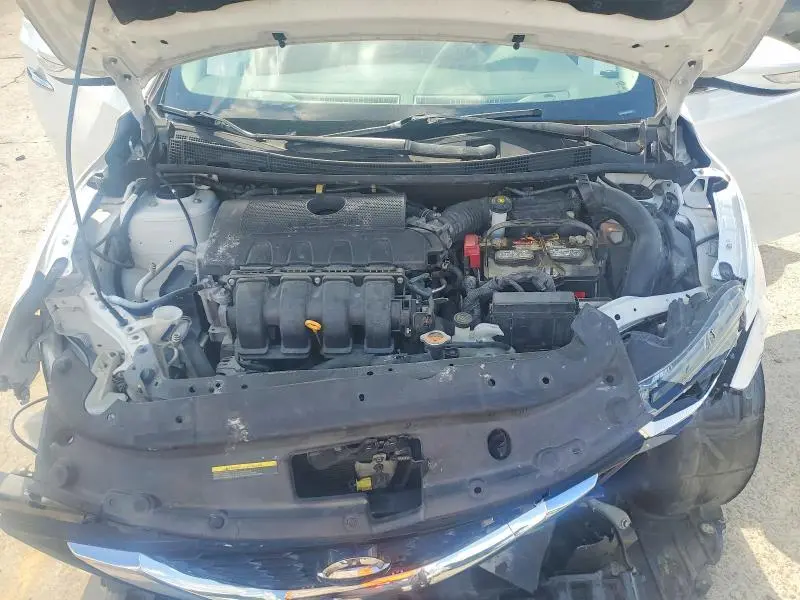 2016 NISSAN SENTRA SR  