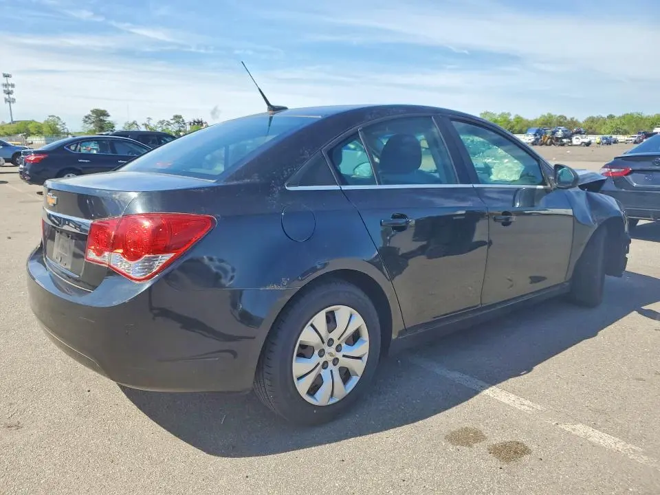2012 CHEVROLET CRUZE LS  