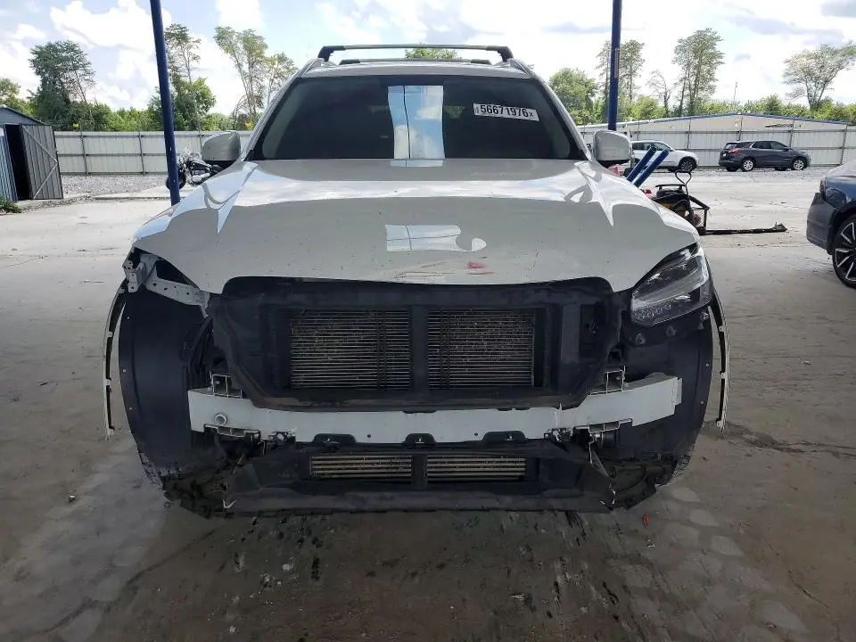 2018 VOLVO XC90 T5  