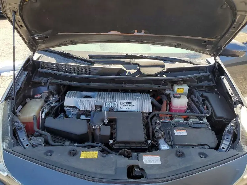 2015 TOYOTA PRIUS V FOUR  