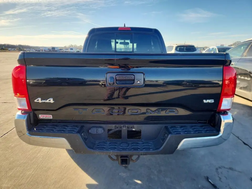 2016 TOYOTA TACOMA SR5 V6  