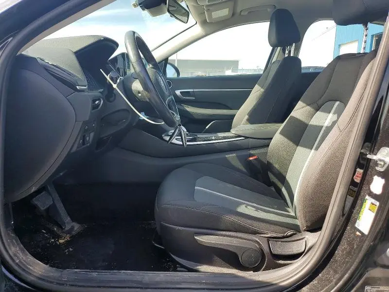 2021 HYUNDAI SONATA SE  