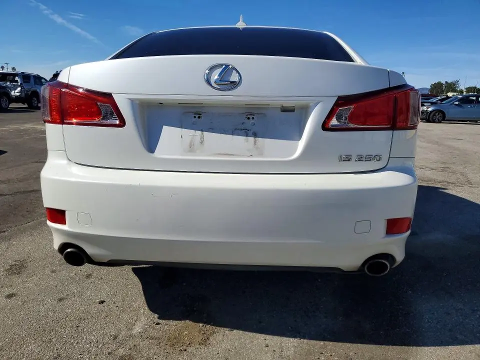 2013 LEXUS IS   