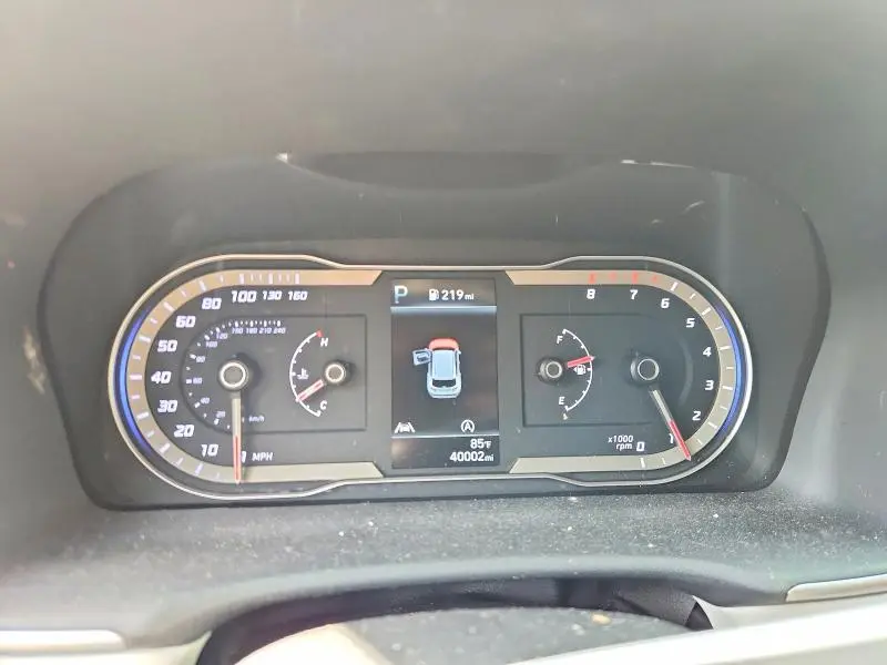 2022 HYUNDAI TUCSON SE  