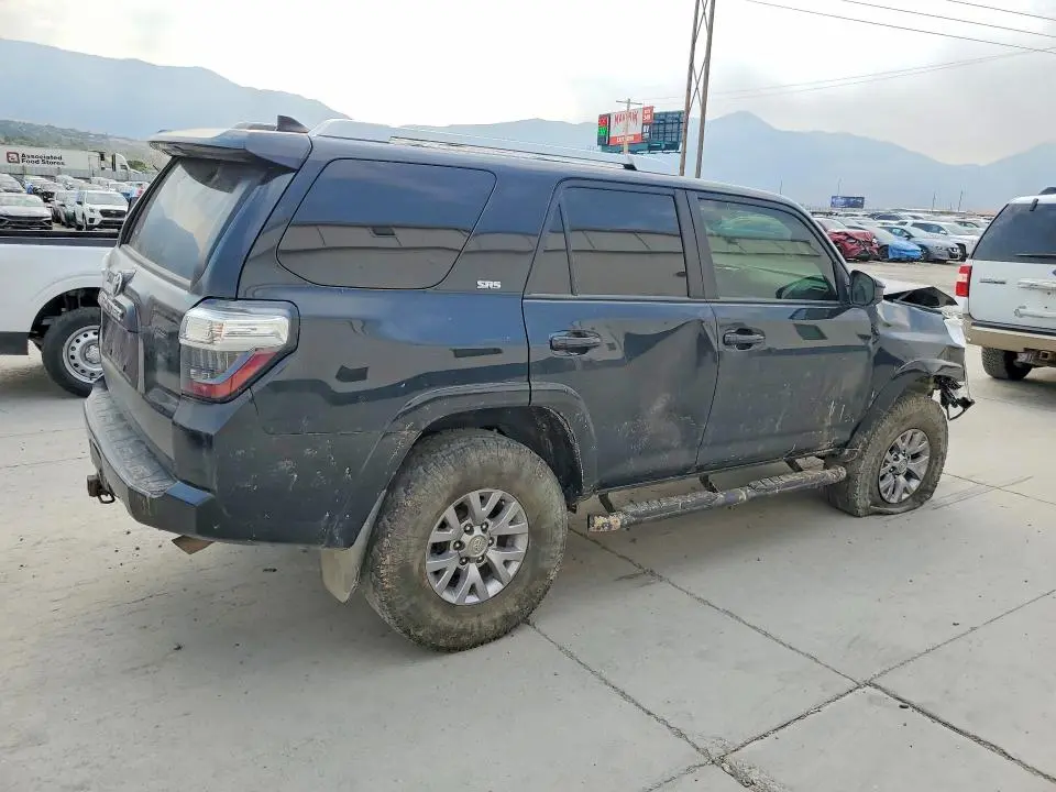 2016 TOYOTA 4RUNNER SR5  