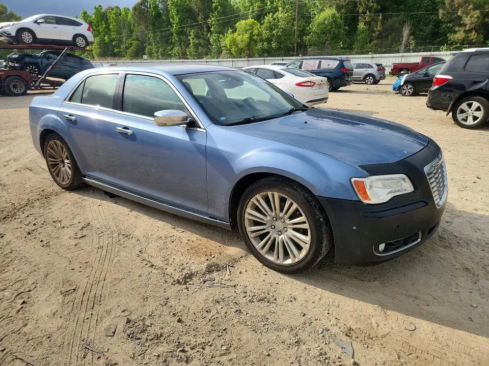 2011 CHRYSLER 300 LIMITED  