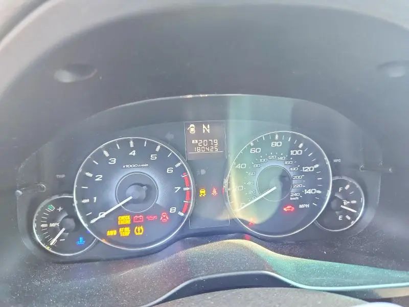 2010 SUBARU OUTBACK 2.5I LIMITED  