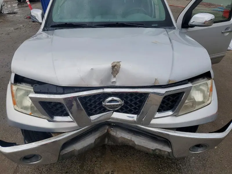 2011 NISSAN FRONTIER S  