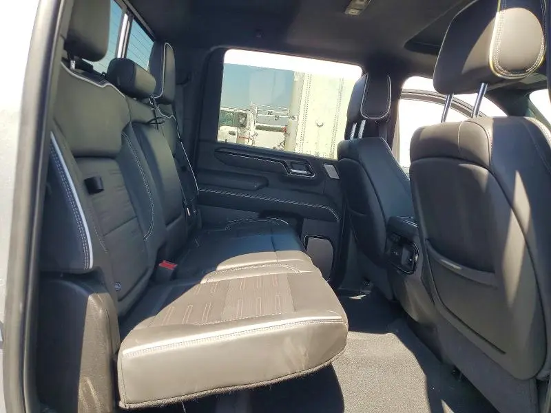 2025 GMC SIERRA K2500 AT4X  
