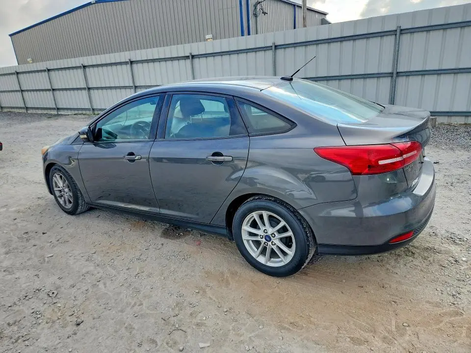 2017 FORD FOCUS SE  