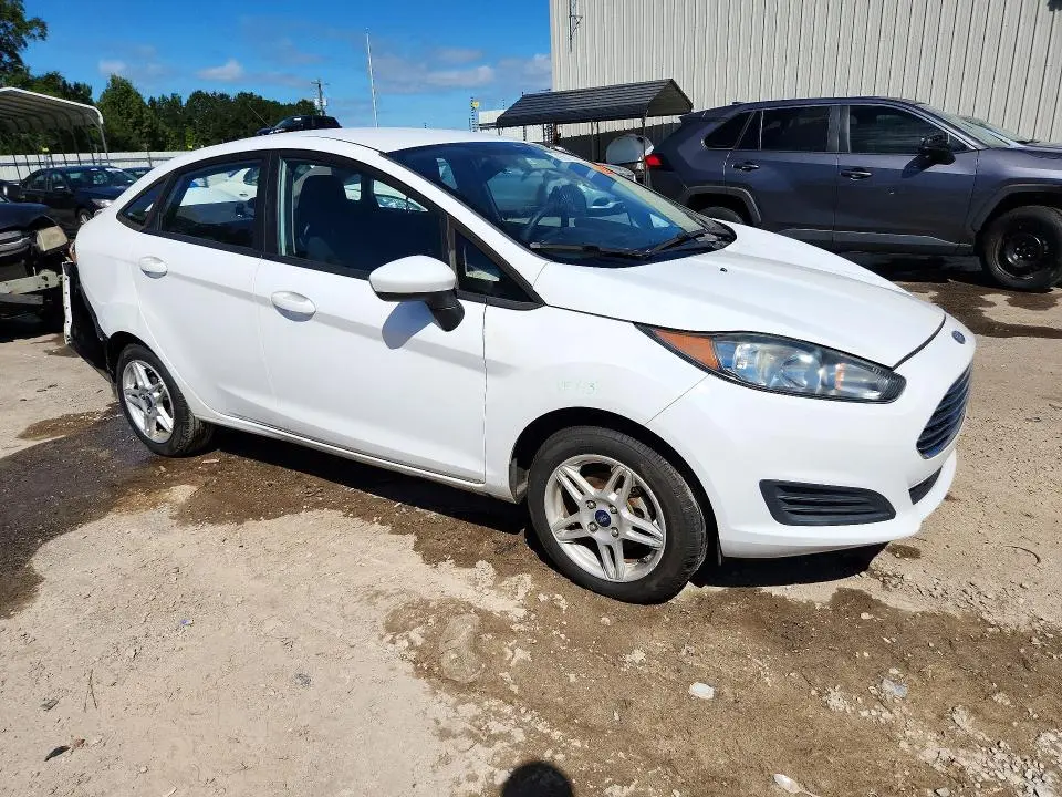 2018 FORD FIESTA SE  