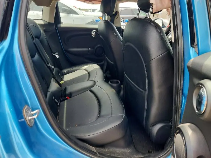2015 MINI COOPER   