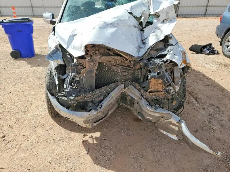 2015 RAM 1500 LARAMIE  