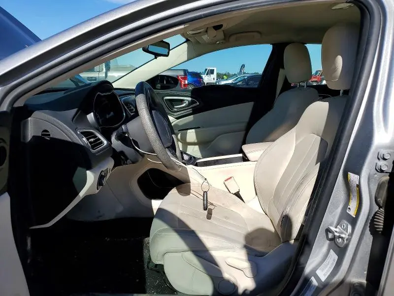 2016 CHRYSLER 200   