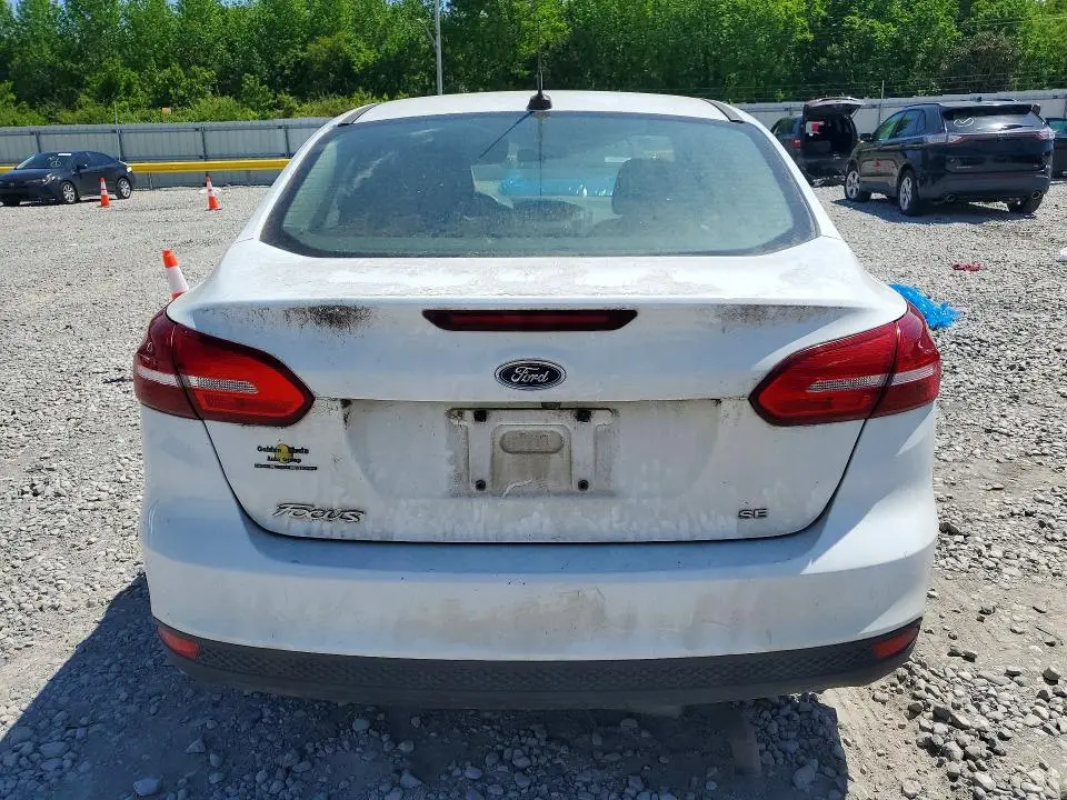 2017 FORD FOCUS SE  