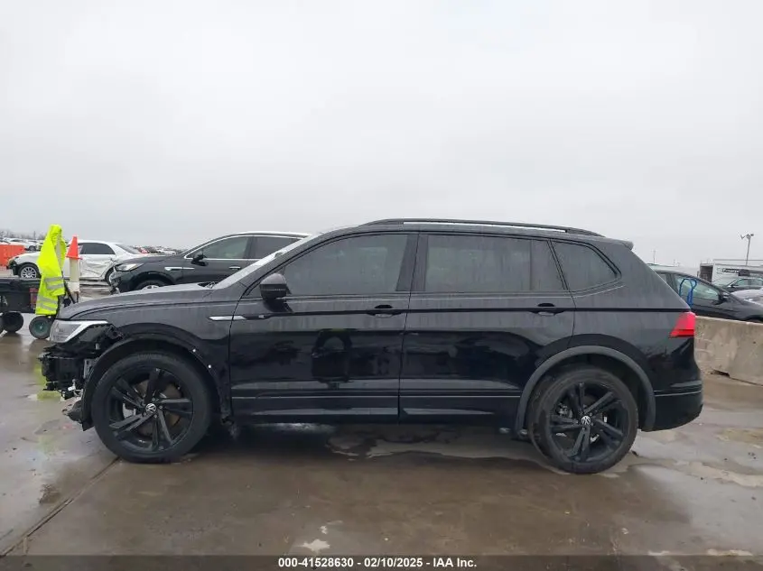 2023 VOLKSWAGEN TIGUAN 2.0T SE R-LINE BLACK