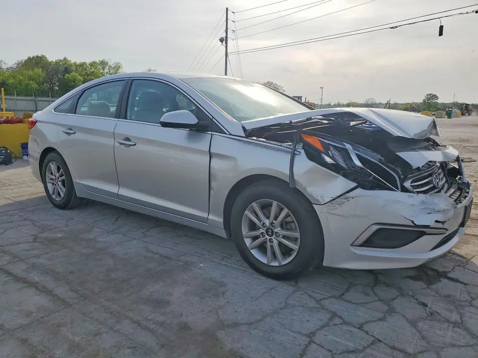 2017 HYUNDAI SONATA SE  